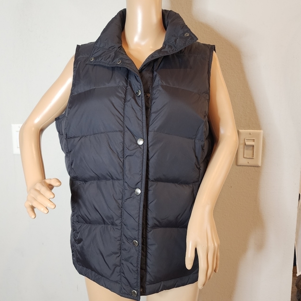 Lands' End down black puffer vest. Women's size Large.